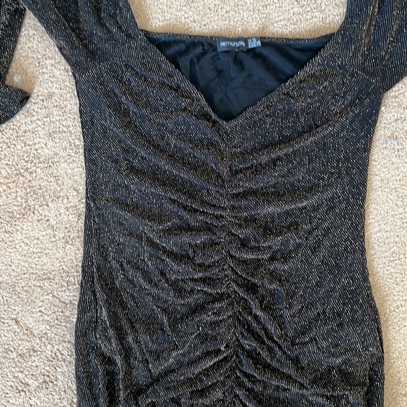 ***FREE w/purchase from my closet. Pretty little thing ruched gold shimmer dress - Picture 5 of 7